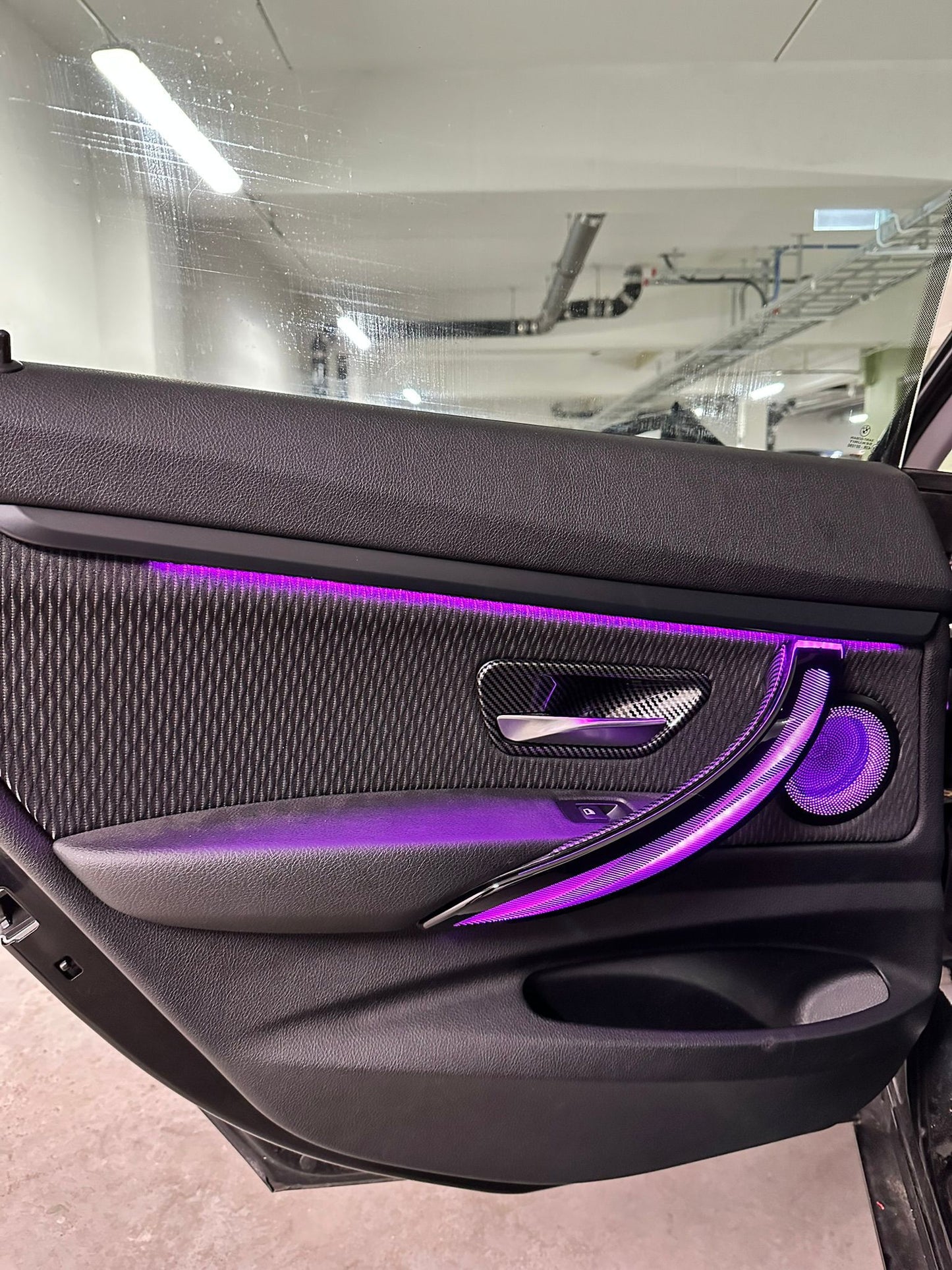 BMW 3 serie F30/F31/F34 premium Ambinet light med dynamiska paneler